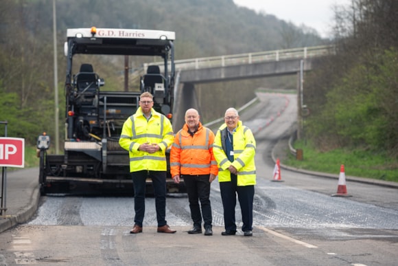 £4.8 Million investment to improve Carmarthenshire’s roads this summer: 2024 03 26 CCC llandysul 4167