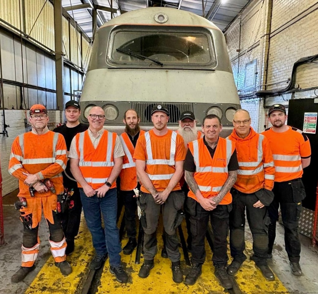 Class 43 fitment team in front of 43468