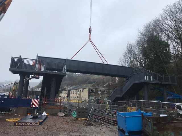 Llanhilleth crane main span in place wide-2