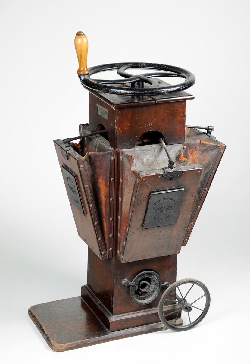 Object of the week- Vintage vacuum cleaner: 19.volacearlyvacuumcleanercleedsmuseumsandgalleries.jpg