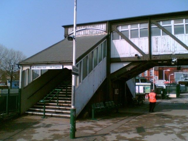 £1.3 MILLION MAKEOVER FOR HISTORIC NOTTINGHAM STATION BRIDGE: Nottingham station footbridge_001