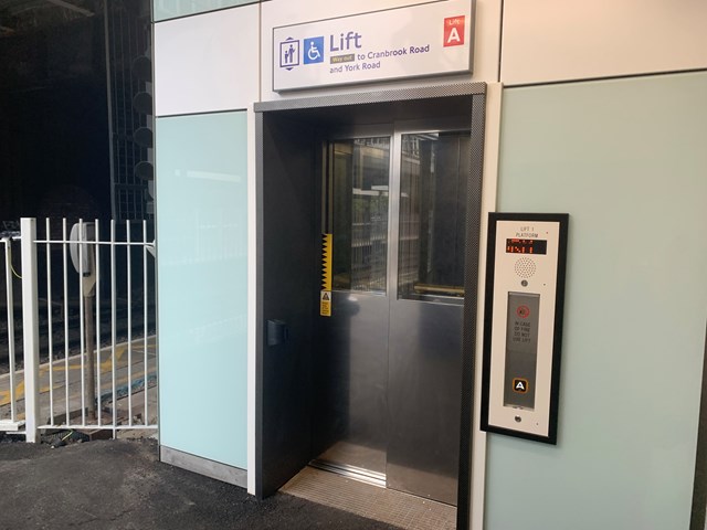 Ilford station Platform 1 lift: Lift 1 on Platform 1 - Ilford station