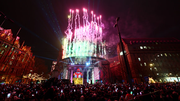 *INCLUDES PICTURES - SEE LINK AT END* Tens of thousands turn out to celebrate New Year in Manchester with spectacular firework display: PC1 2289