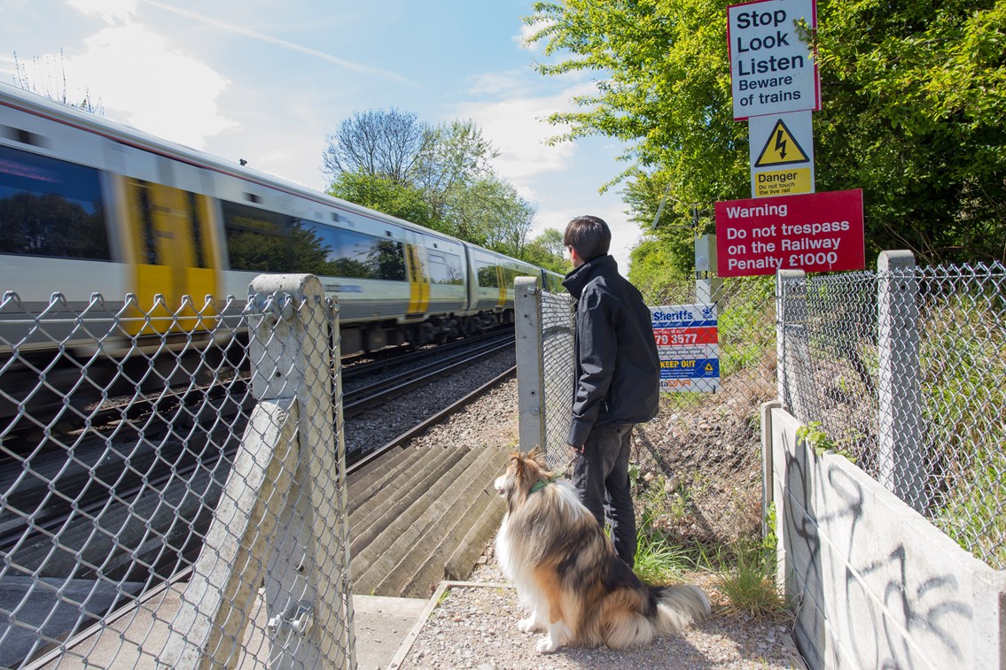 New warning system helps make level crossings safer for people in Kent and Sussex: Covtec in use at Ham Shades Lane in Whitstable