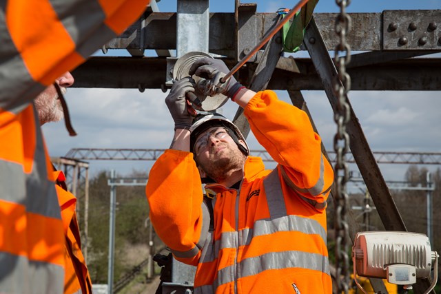 Chadwell Heath - overhead line upgrades Easter 2015 15