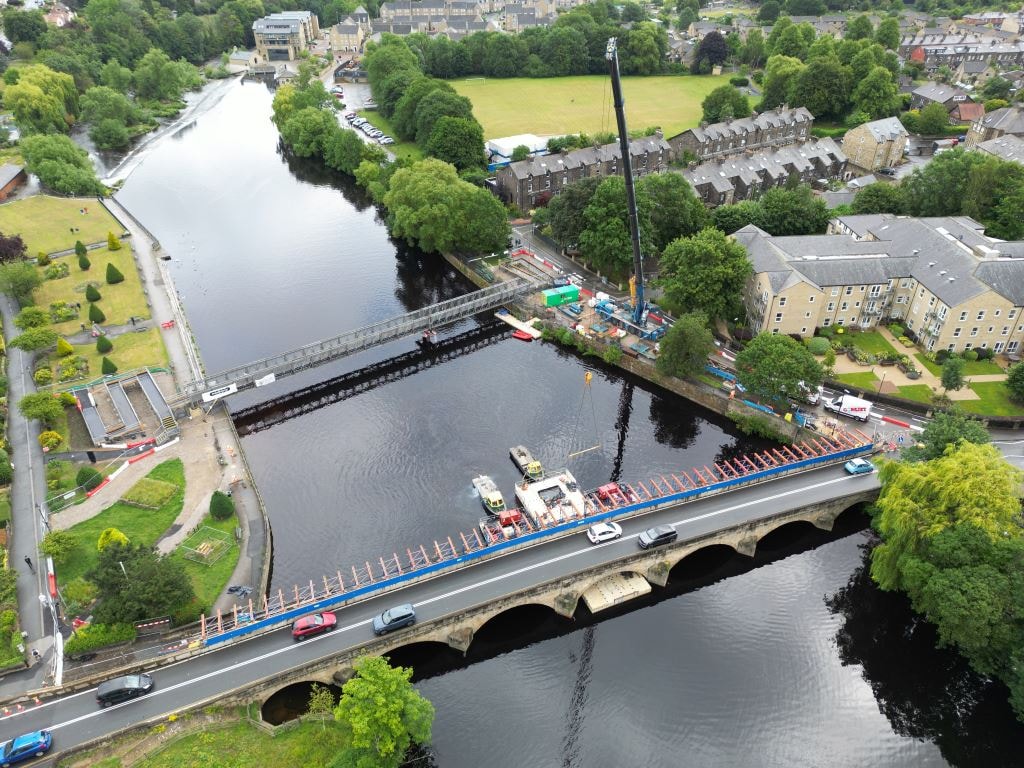 Crane used in Otley footbridge demolition