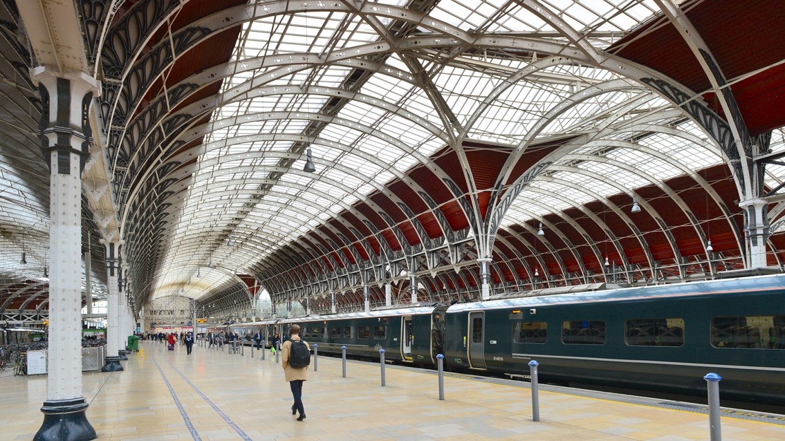WiFi boost for London Paddington station: WiFi at London Paddington station