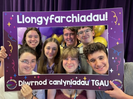 Disgyblion Ysgol Bro Preseli