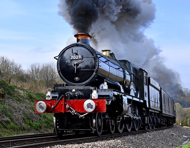 Rail enthusiasts urged to stay safe as historic engine steams to Ironbridge: Clun Castle steam locomotive - Photo credit: Vintage Trains
