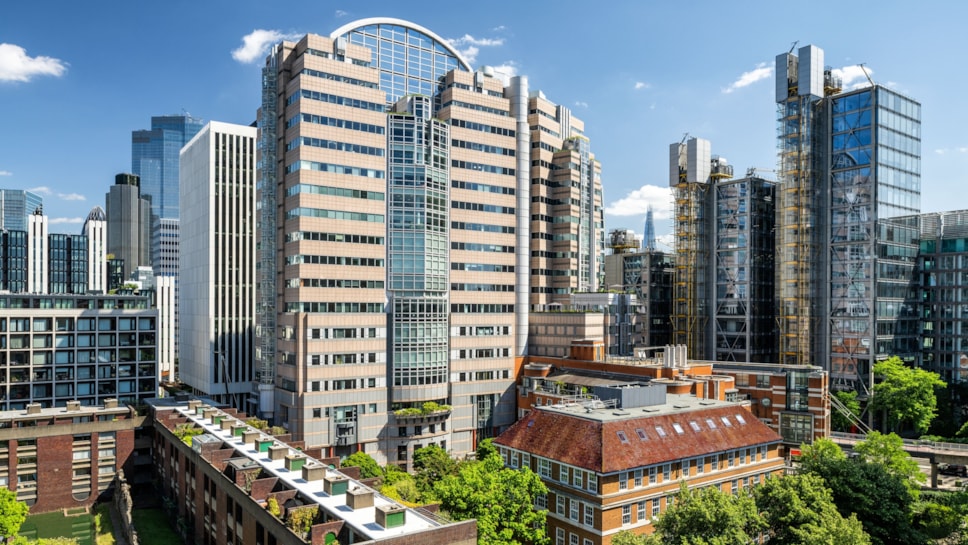 GE2301 Alban Gate View 02 01 with terraces v2