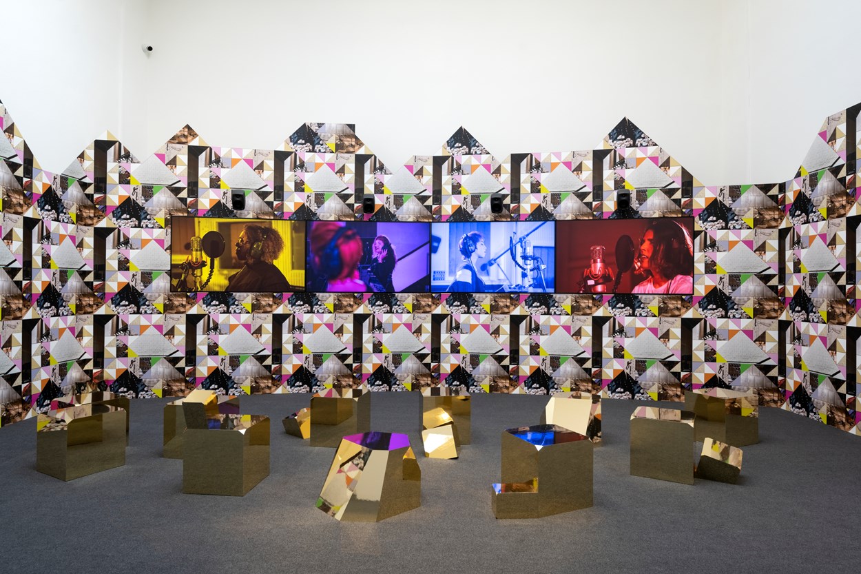 Sonia Boyce: Room 1 in the British Pavilion featuring four performers - Errollyn Wallen, Tanita Tikaram, Poppy Ajudha, Jacqui Dankworth – 2022 – Image  Cristiano Corte © British Council