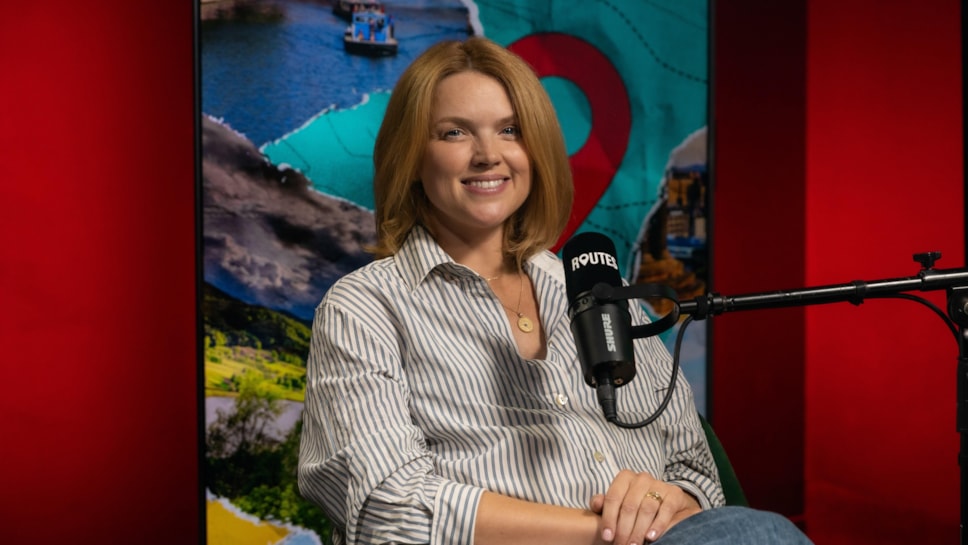 erin richards studio shot