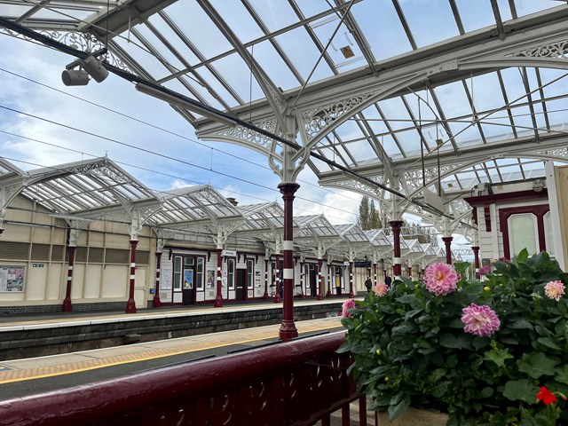 The refurbished canopies at Kettering station, Network Rail (3): The refurbished canopies at Kettering station, Network Rail (3)