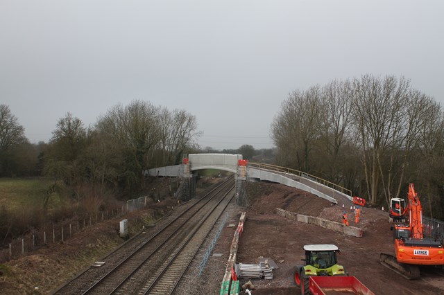Time-lapse film shows the rebuilding of Wapley footbridge: Reconstruction of Wapley footbridge
