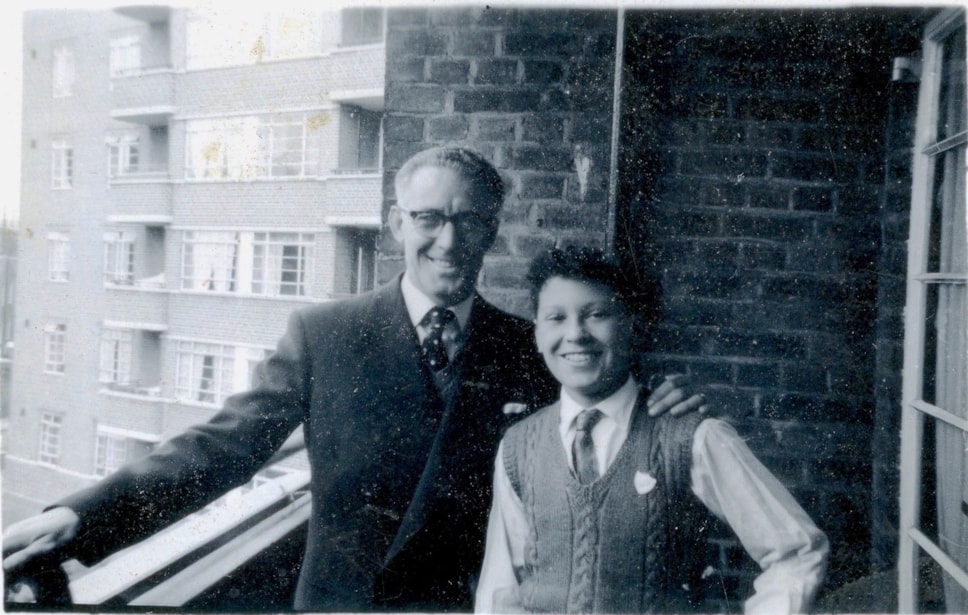 2-4.johncrowleywithhissonjohngascoynehouse.c19562.jpg