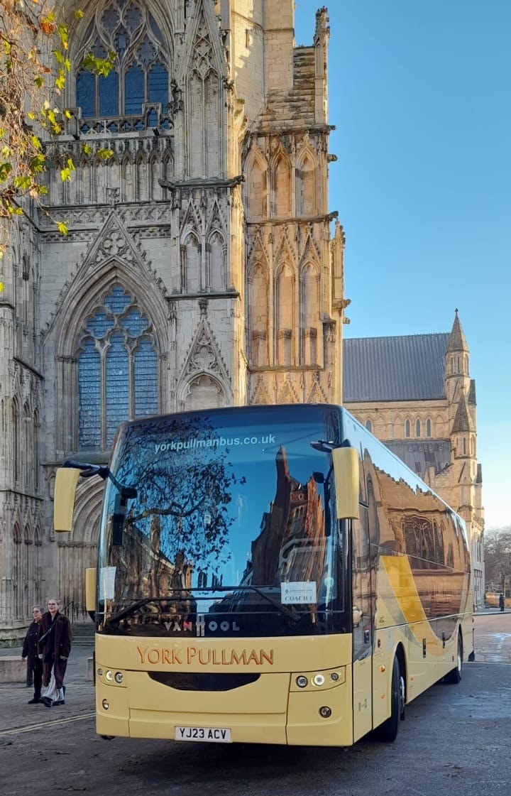 York Pullman coach outside York Minster 2
