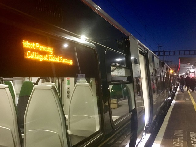 Electrostar at Didcot station