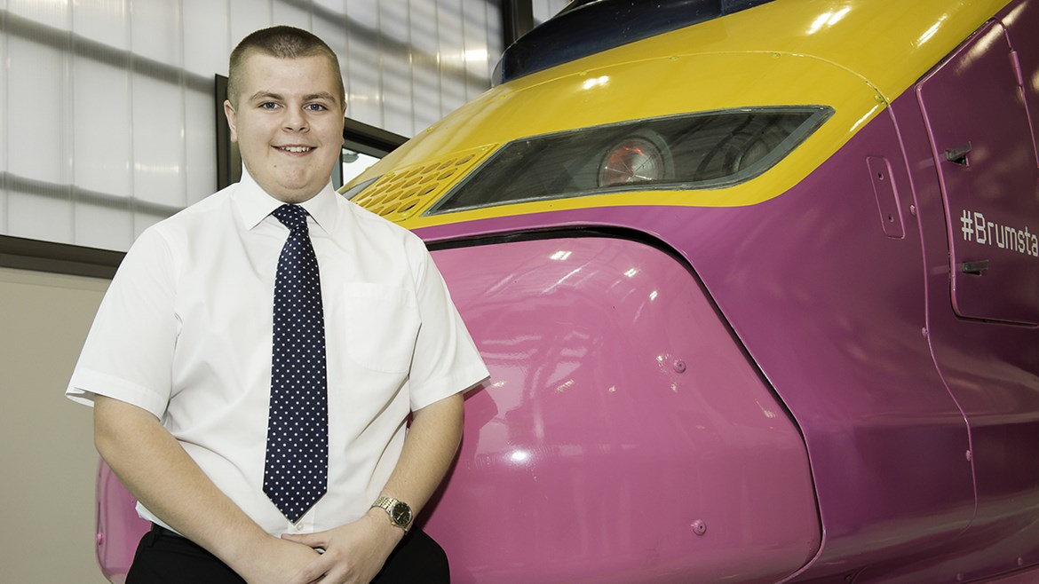 Award win for HS2 apprentice: Chris Sadler Apprentice