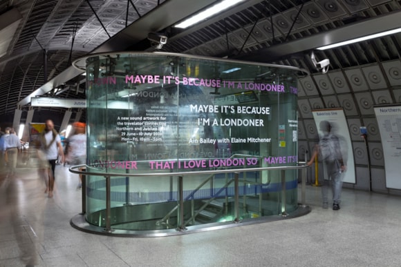 Ain Bailey with Elaine Mitchener, ‘Maybe It’s Because I’m A Londoner’, Waterloo underground station, 2026 Photo Thierry Bal 2