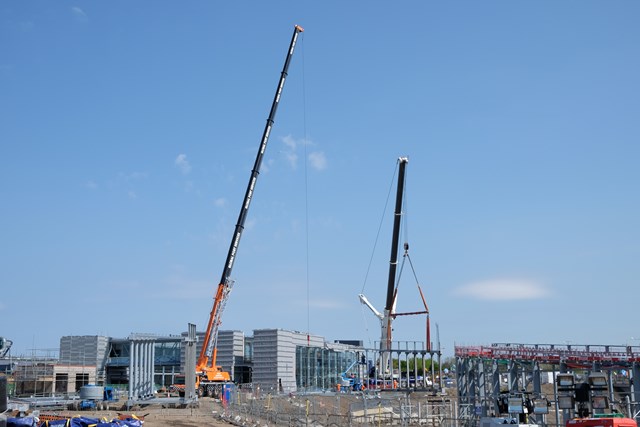 Bridging the gap between train and tram at Edinburgh Gateway: Edinburgh Gateway craning in new link bridge 1