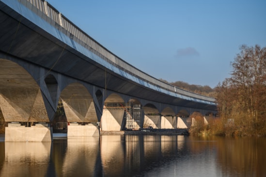View of Colne Valley viaduct as it crosses Savay Lake (March 2025) 00005
