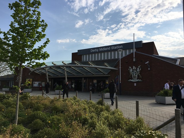 The countdown is on! – Summer timetables for Crewe passengers released 100 days ahead of huge railway upgrade: The countdown is on! – Summer timetables for Crewe passengers released 100 days ahead of huge railway upgrade