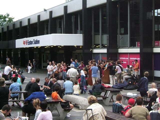 Ricciotti Ensemble, Euston Station: The Ricciotti Ensemble performing at Euston Station as part of their 'Metropole Tour' on Wednesday 2 August 2006.
Gijs Kramers conducting.