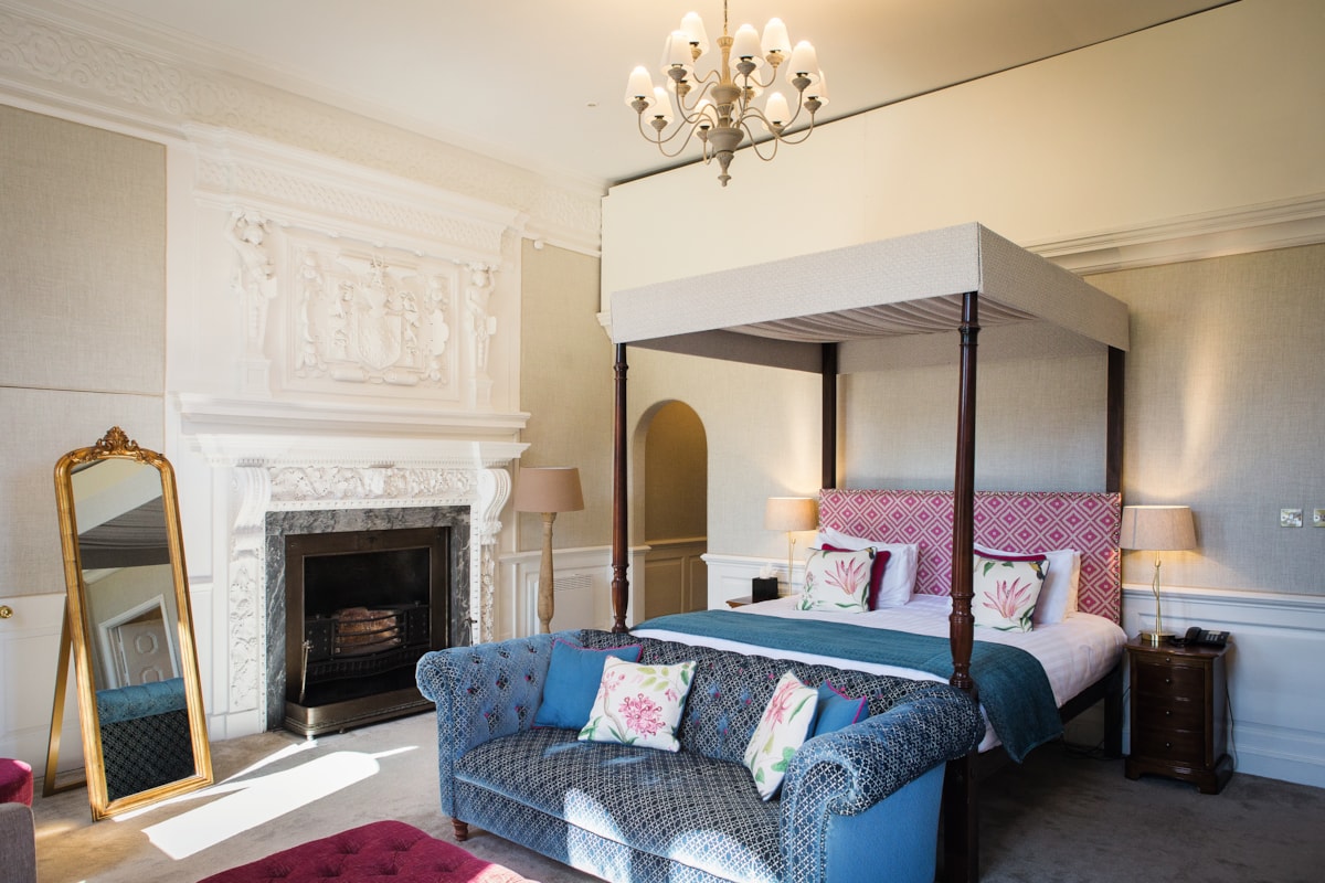 Littlecote House Hotel Bedroom - Historic Popham Suite-3