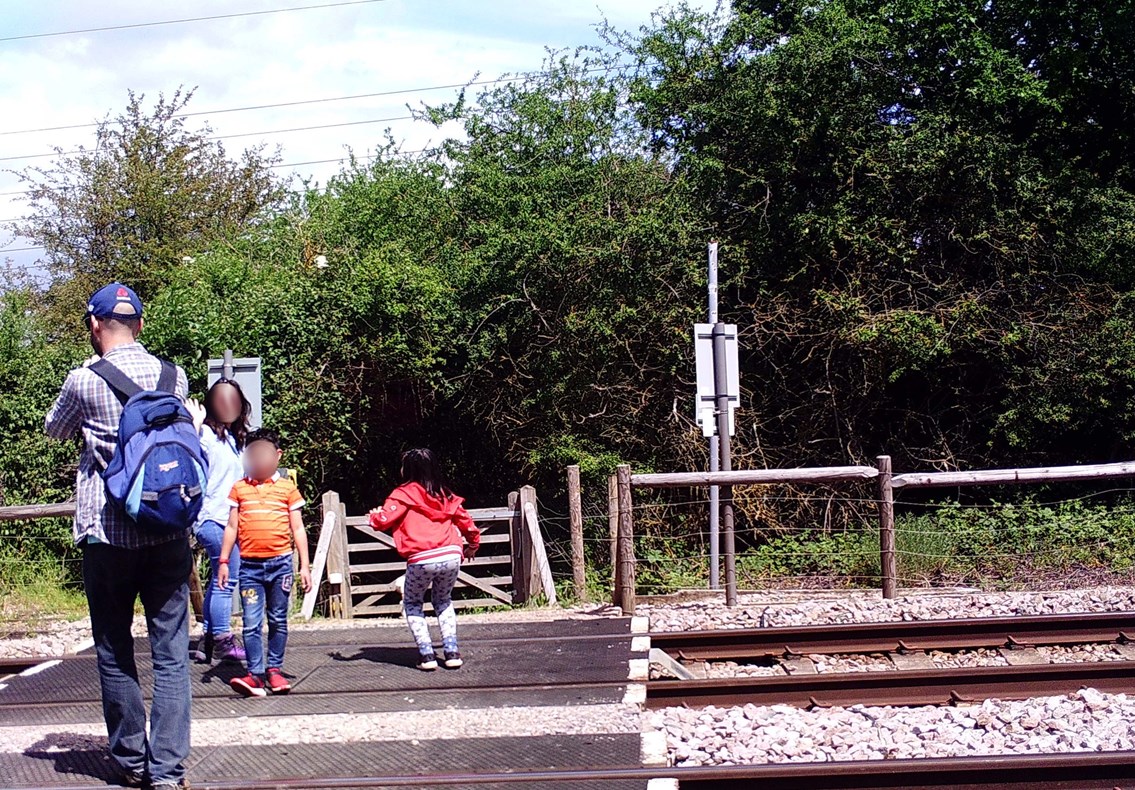 Knights level crossing misuse-3