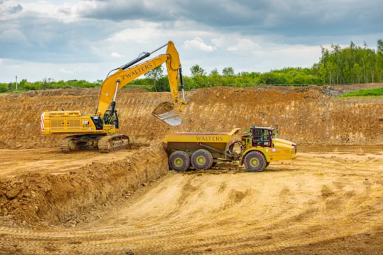 Earthmoving during the construction of the Chipping Warden green tunnel May 2023