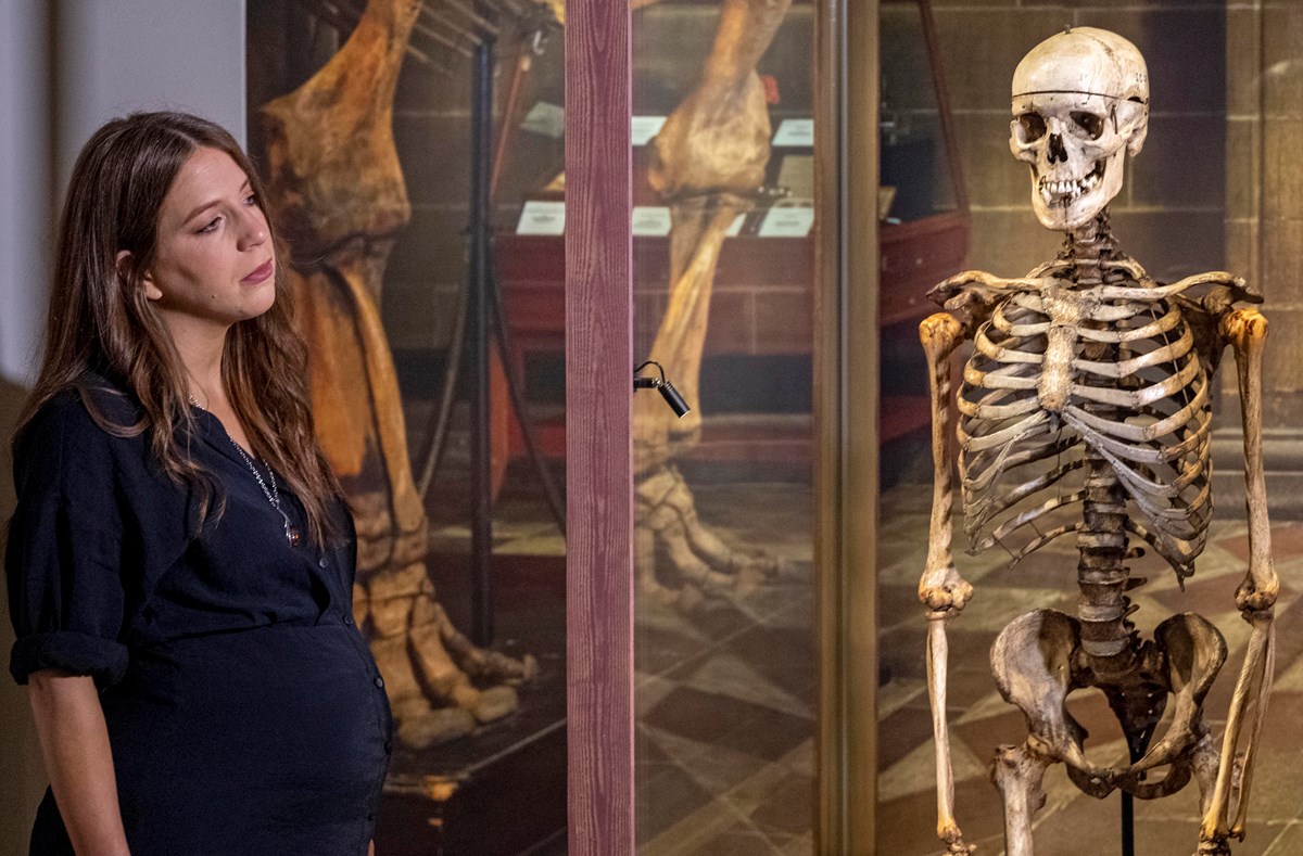 Curator Dr Ailsa Hutton with the skeleton of William Burke,  on loan from the Anatomical Museum collection, University of Edinburg. Photo © Neil Hanna