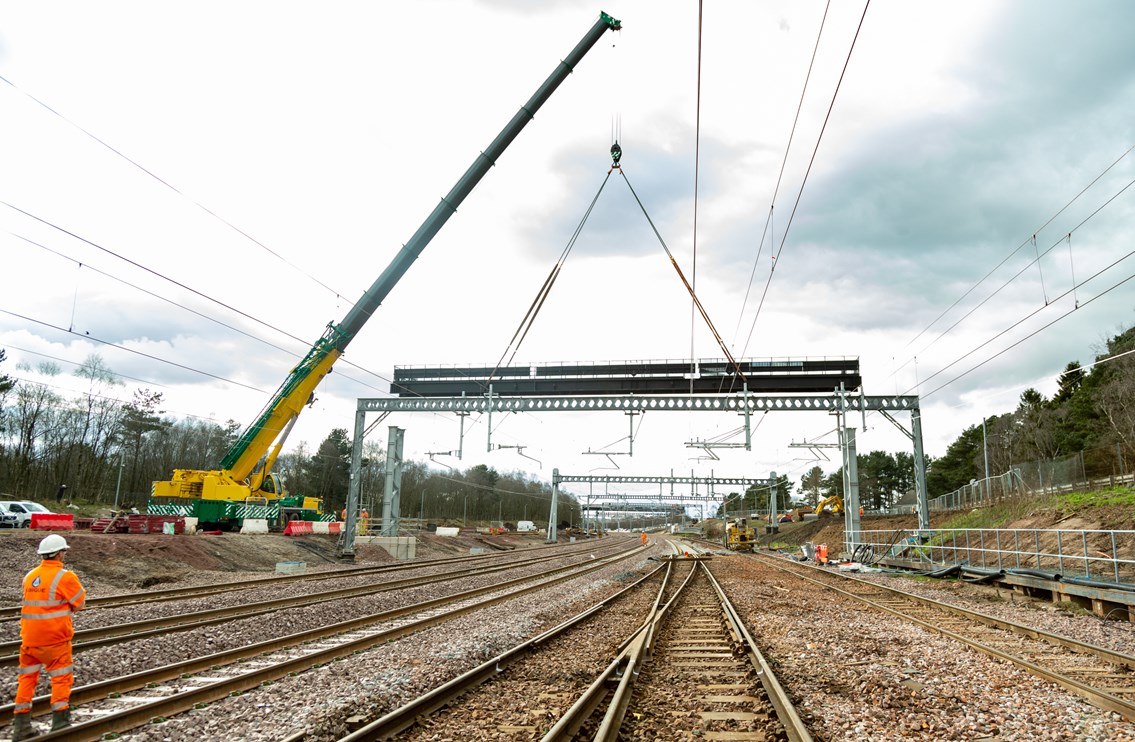 Carstairs gantry lift-3