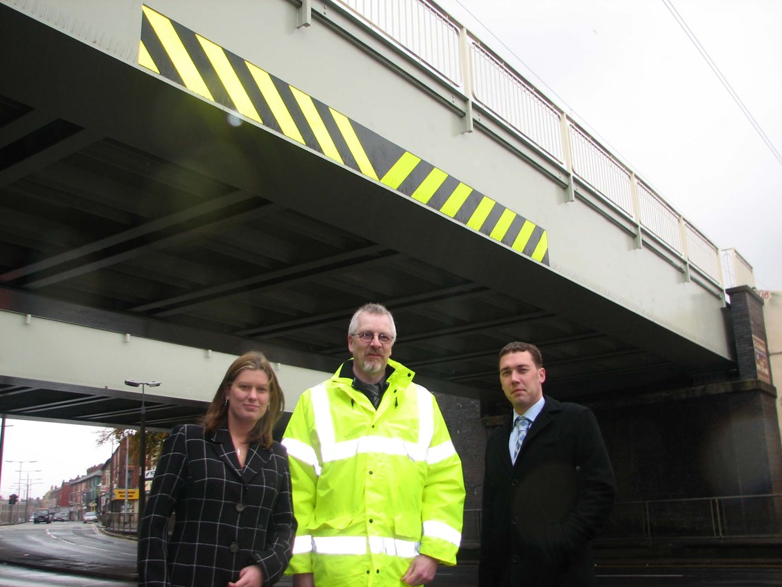 Smithdown Road, Liverpool: Smithdown Road, Liverpool after completion of the £70,000 bridge refurbishment project.
(l-r) Krista Varley, Network rail Sceme Project Manager; Keith Hughes, Principal Neighbourhood Officer, Liverpool City Council; Marc Walker, Network Rail Structures Maintenance Engineer