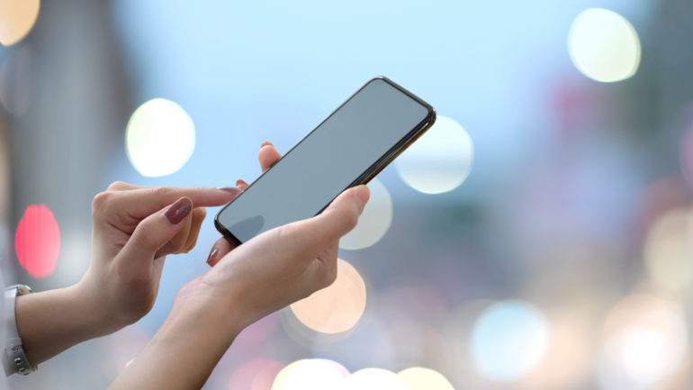 More than a third of Brits now using AI to plan holidays - but nearly 4 in 10 unaware of the risks