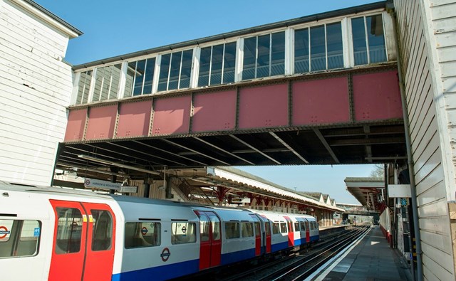 Harrow and Wealdstone station footbridge May 2019