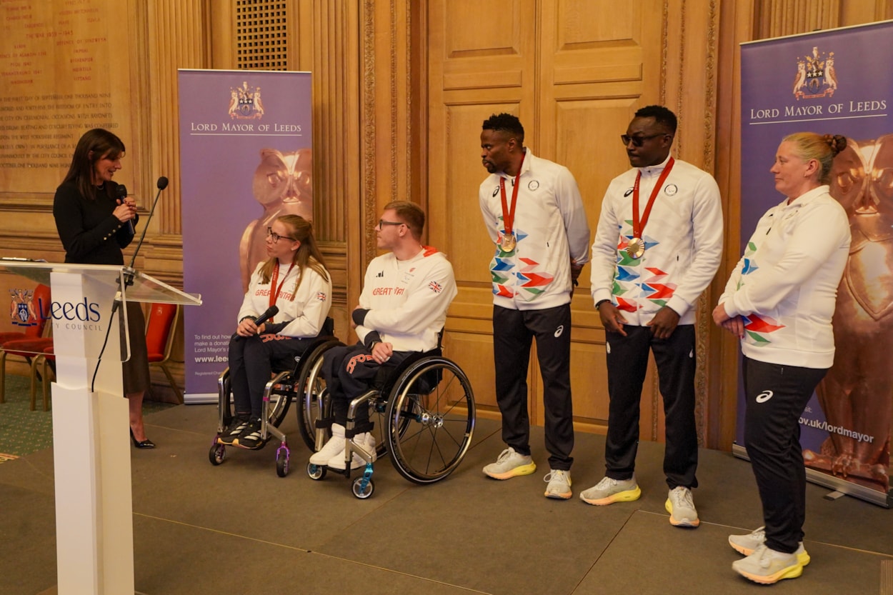 Reception 4: Event host Lisa Gannon with Hannah Cockroft, Nathan Maguire, Donard Ndim Nyamjua, Guillaume Junior Atangana and coach Janet Arkwright.