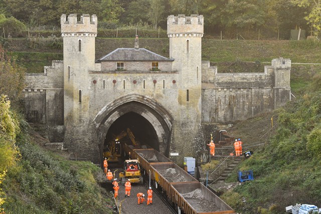 Brighton Mainline Upgrade Clayton Tunnel Oct 18 (15)