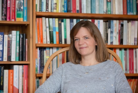 Author Annie Lyons