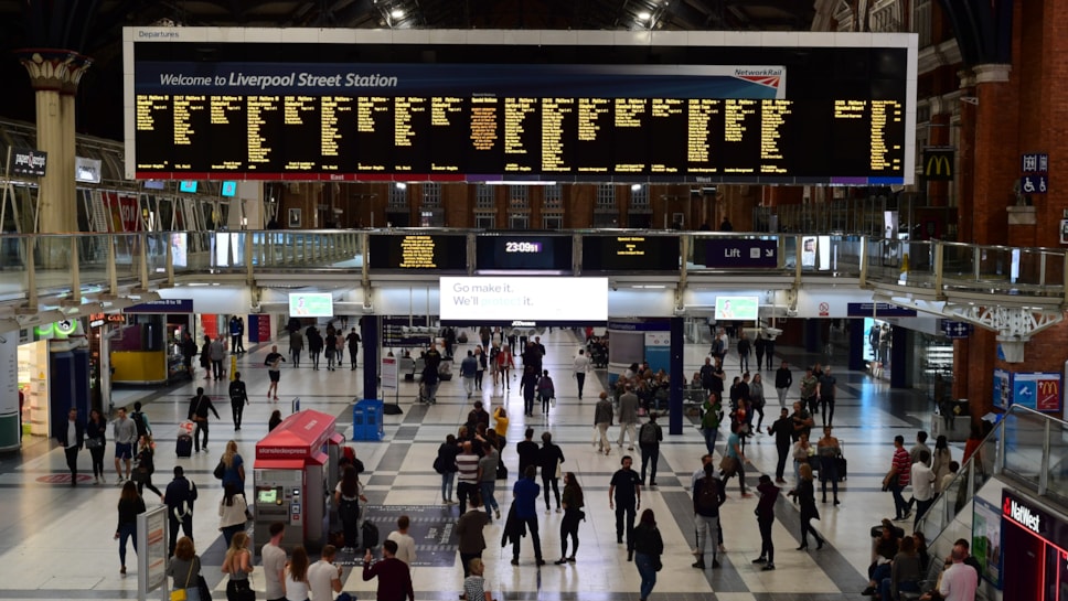 Liverpool St station concourse