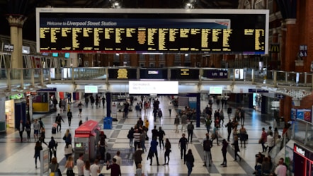 Liverpool St station concourse