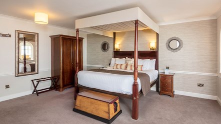 Bembridge Coast Bedroom Royale Suite
