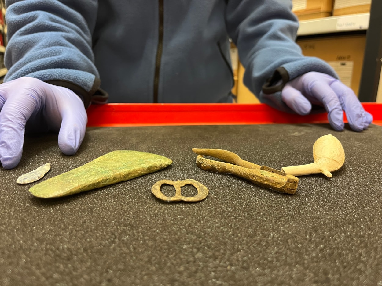 ELOR archive: Spanning more than six thousand years of the city’s history, the remarkable archive includes a beautifully preserved prehistoric arrowhead, a Bronze Age axe, medieval pottery and a 300-year-old pair of nutcrackers.