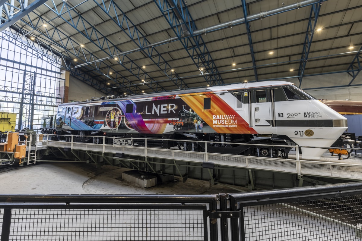 LNER Class 91 'National Railway Museum 50 Years' on the turntable at the NRM, credit LNER (1)