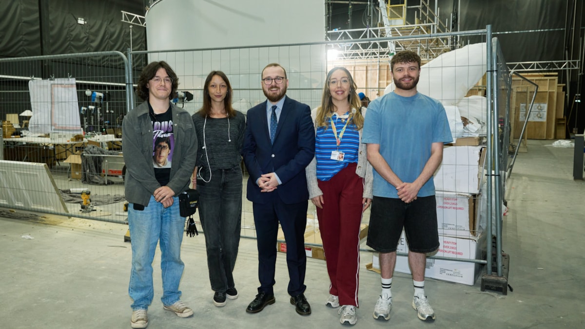 Industry 4 Visit 15 May 2025 L-R Charlie Grayson, Robyn Selby, Minister Jack Sargeant, Rosie Berry, Jacob Cook cropped