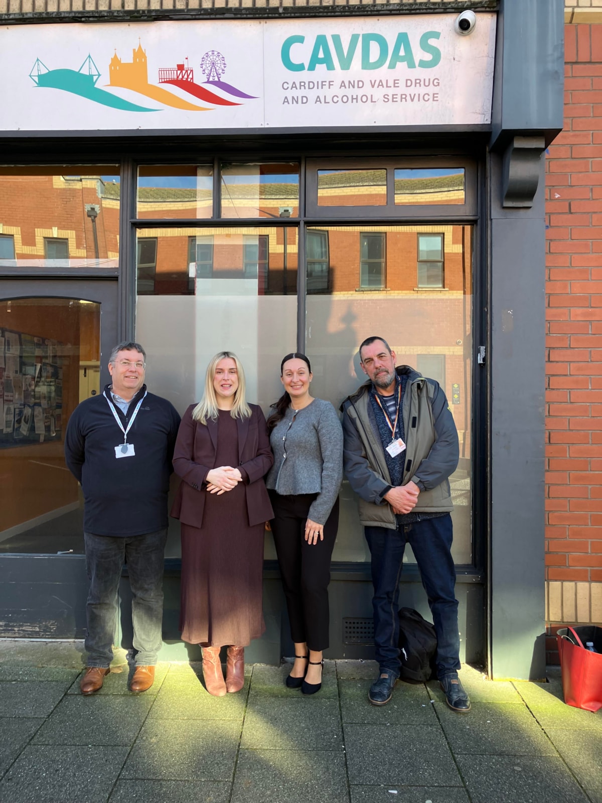 MMHWB outside CAVDAS offices in Barry-4