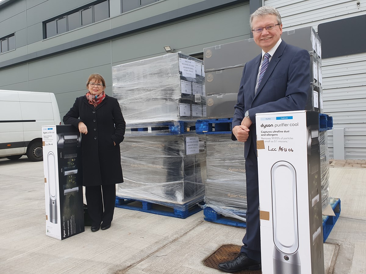 County Councillors Jayne Rear and Michael Green with ventilation equipment for schools-2