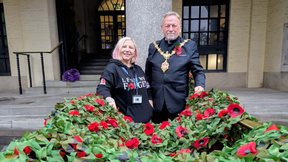Rose Cook Monk from Dudley Remembers joins the Mayor of Dudley outisde Dudley Council House