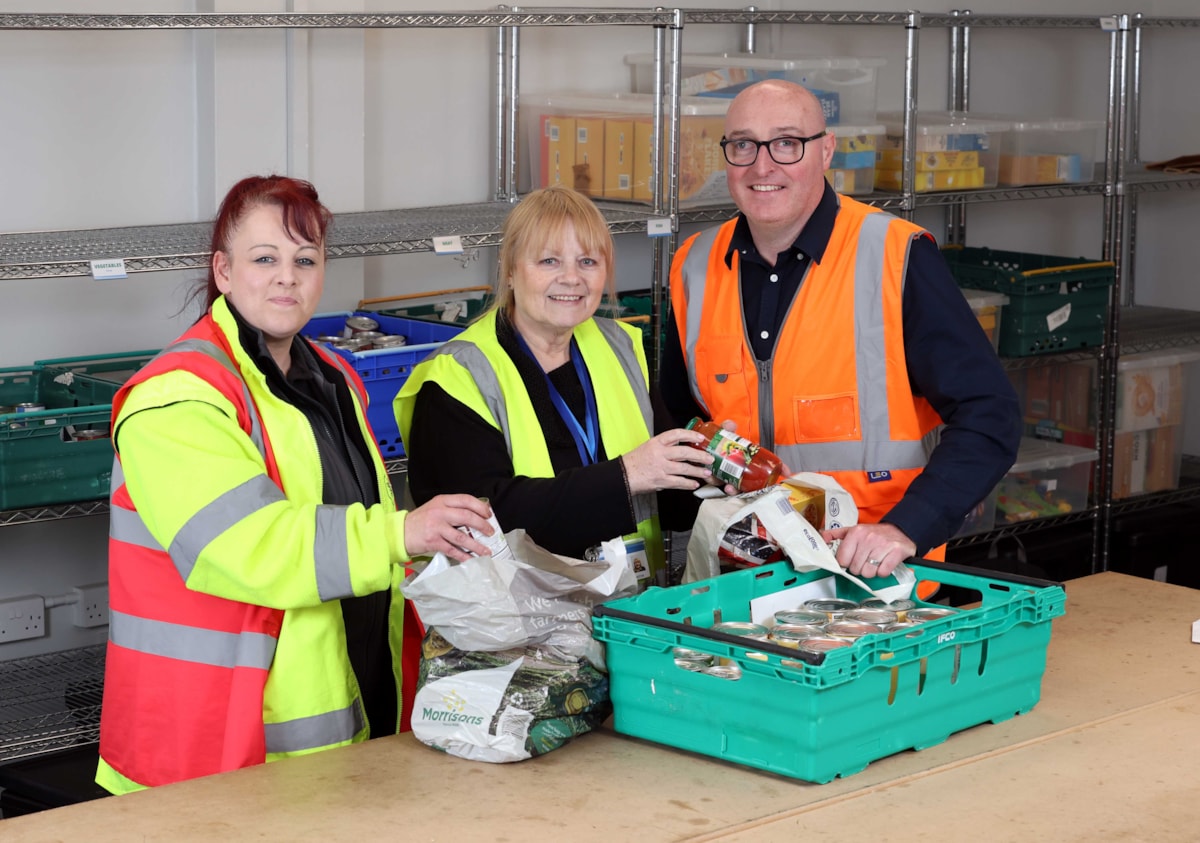 First Bus & Rochdale Foodbank2