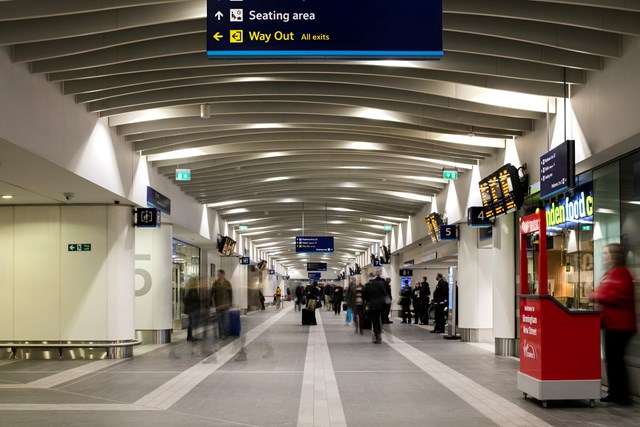 Birmingham New Street - concourse and platform entrances