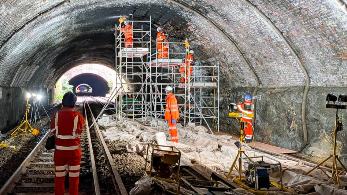 Impressive footage released halfway through Merseyrail tunnel upgrades: Wide shot of St James Tunnel